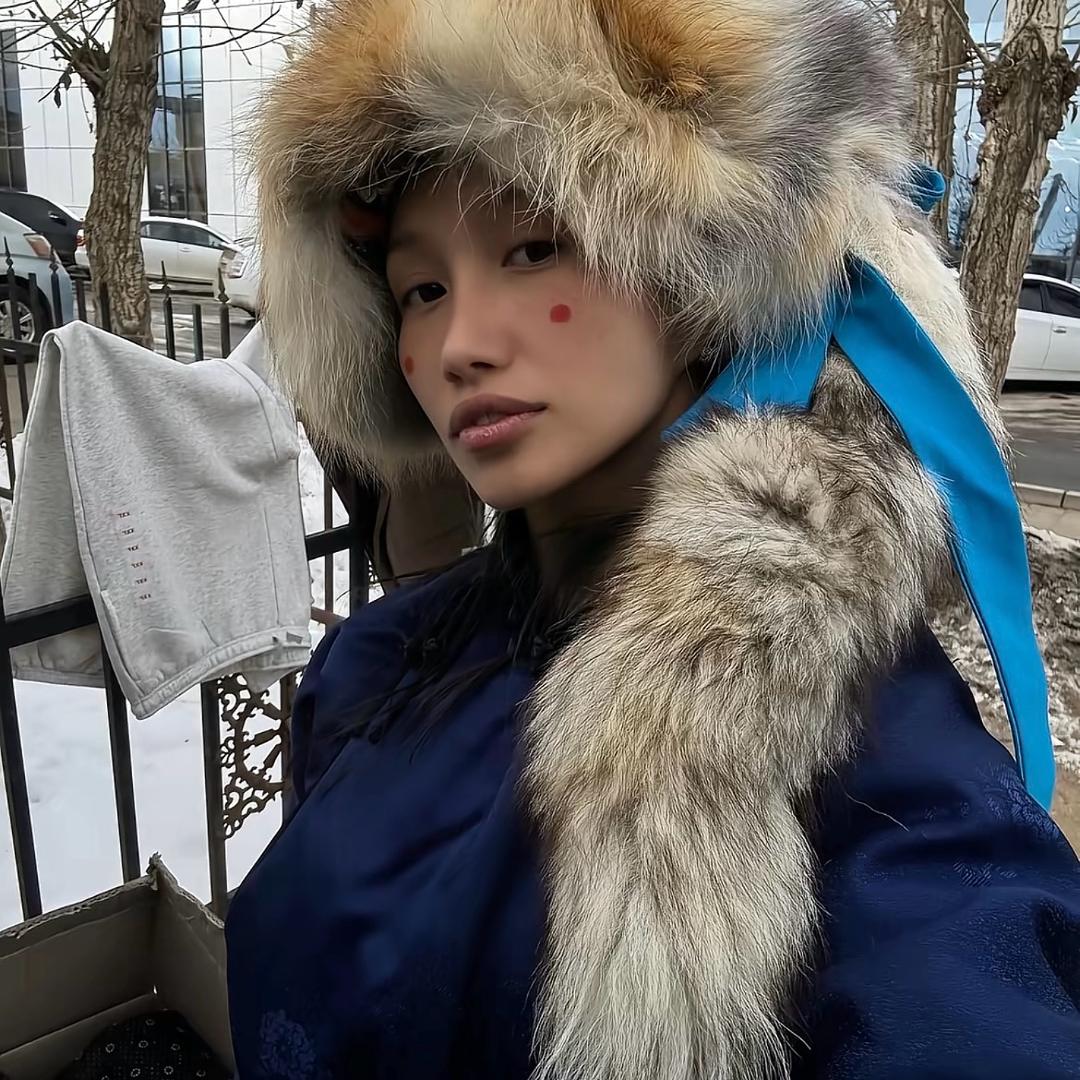 Дүлаан