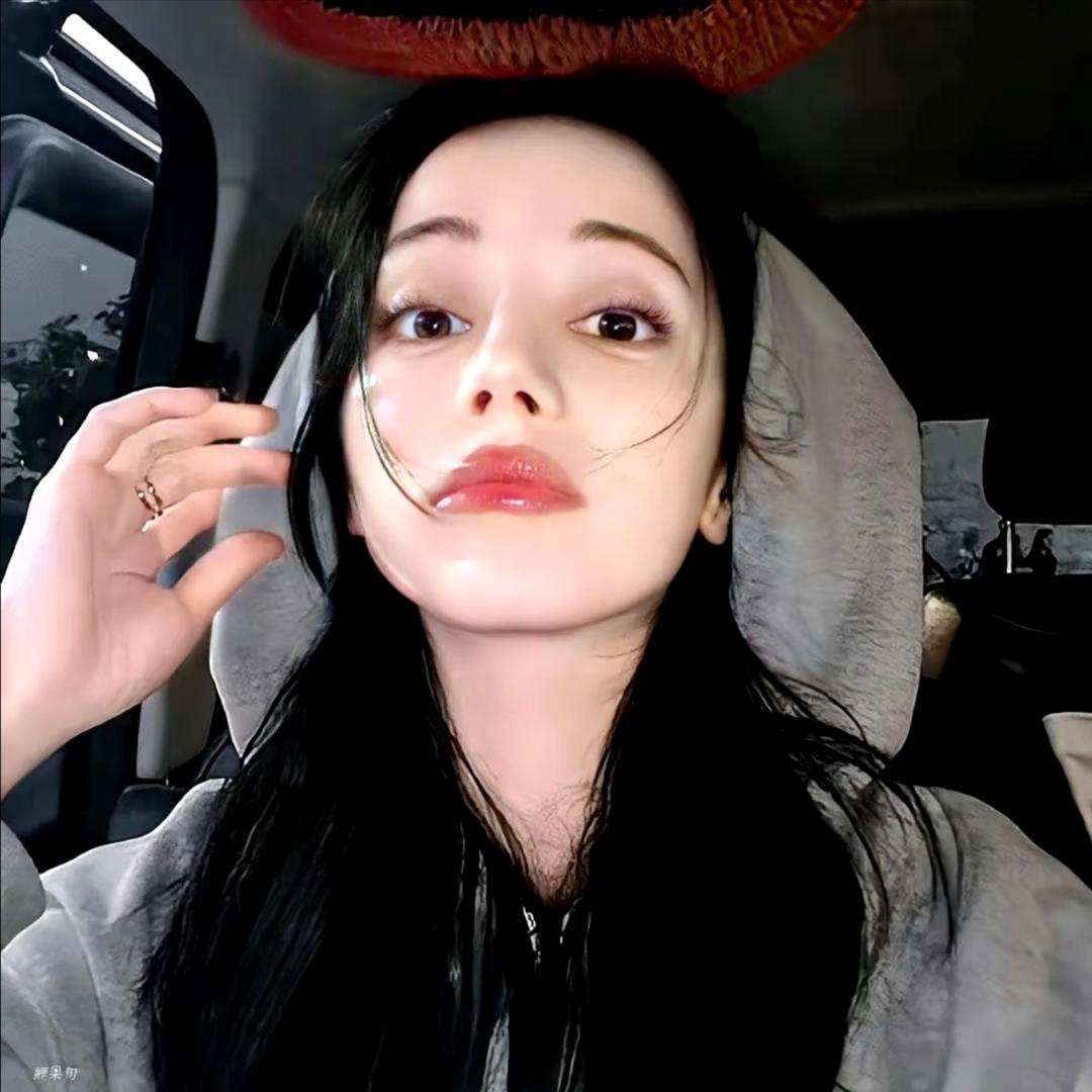 纯情女大