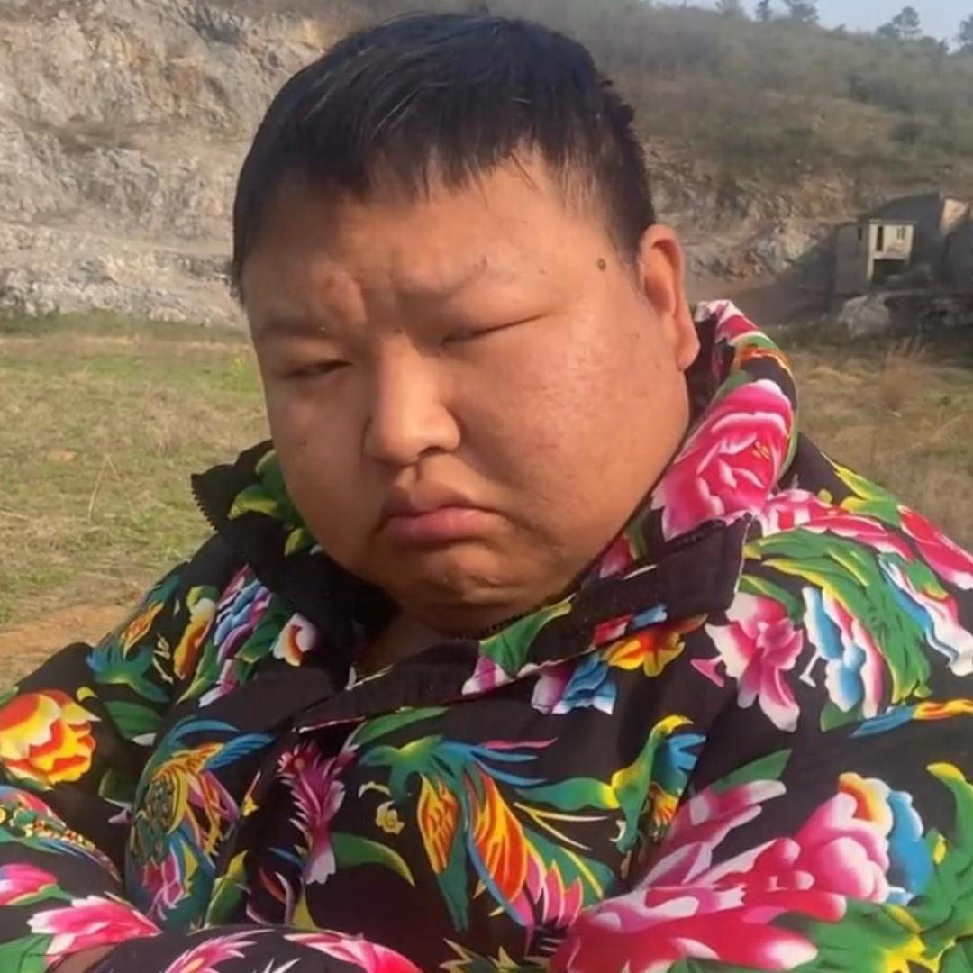 小黑哥