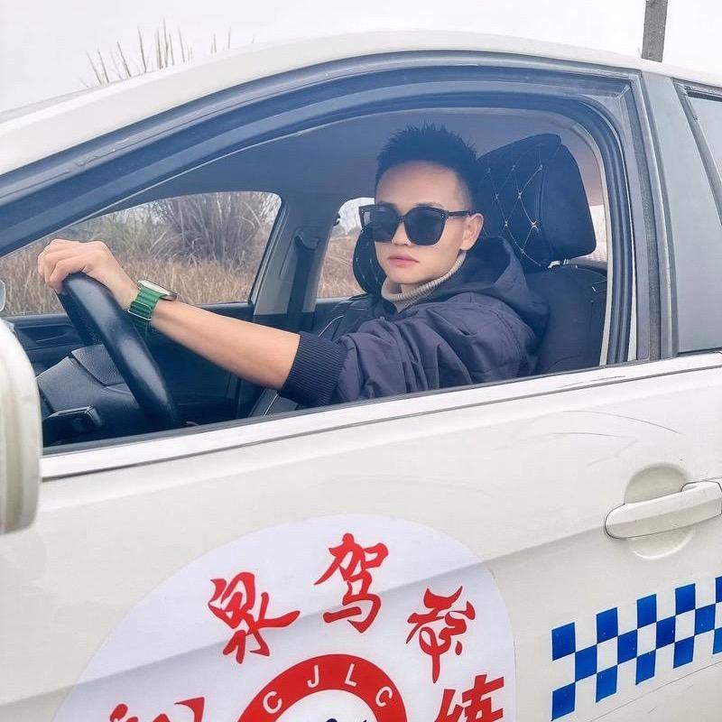 金牌教练闫老师™