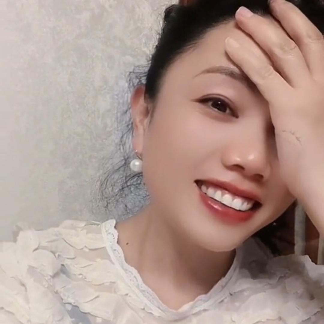 🇨🇳🌸可爱的君姐