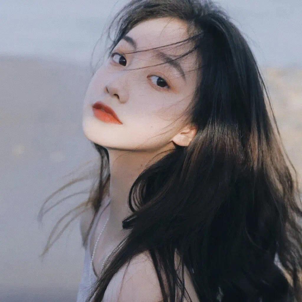 S. 💋