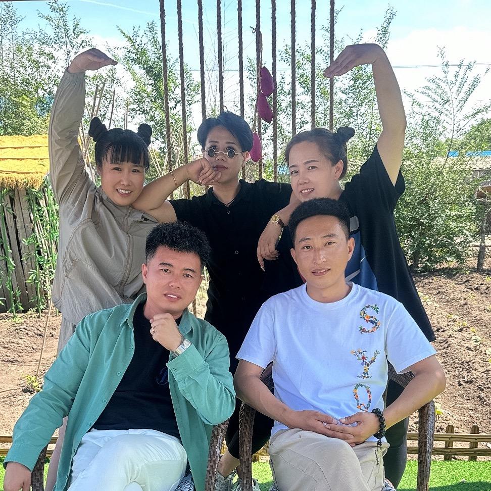 秀芹姐一家人