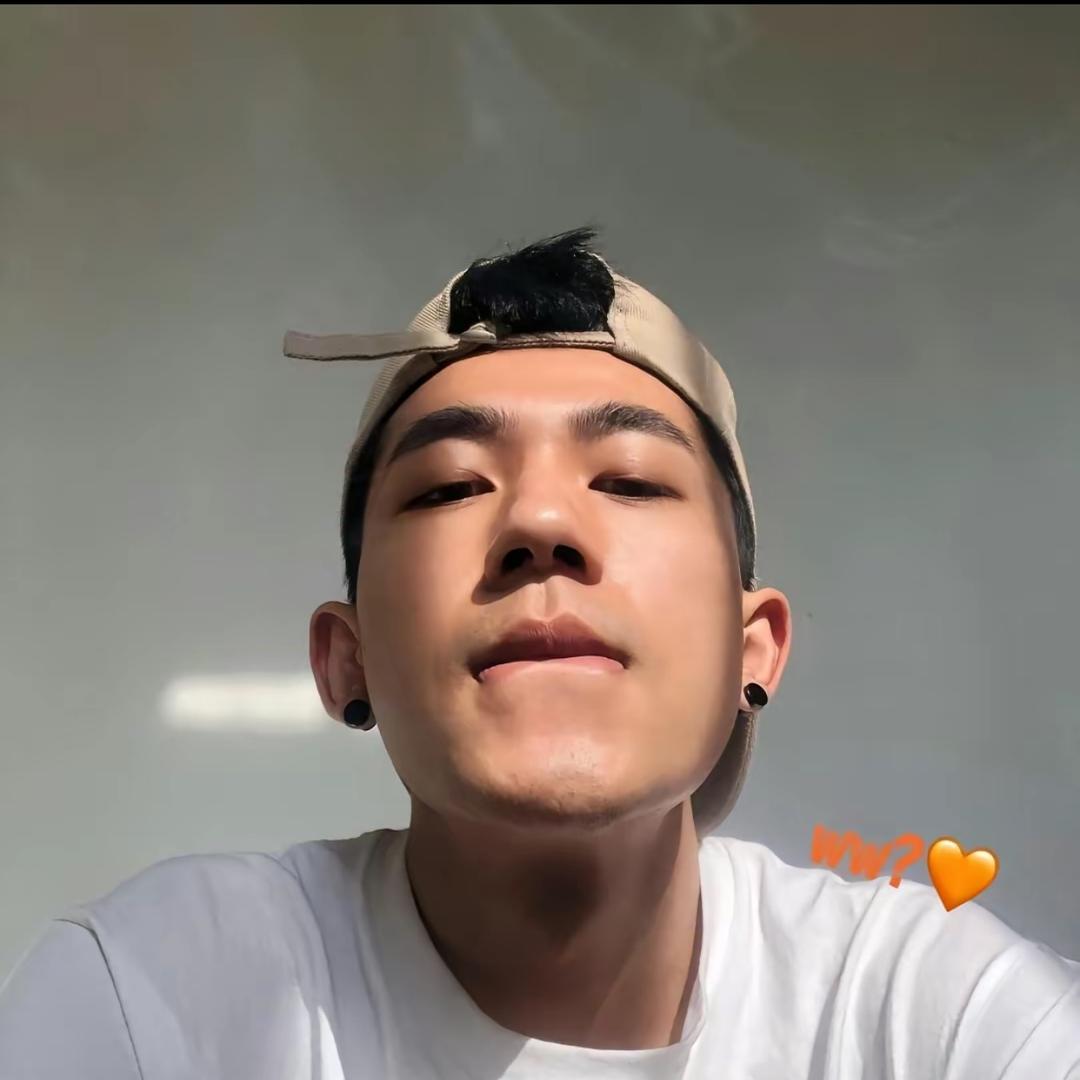 孔垂新.
