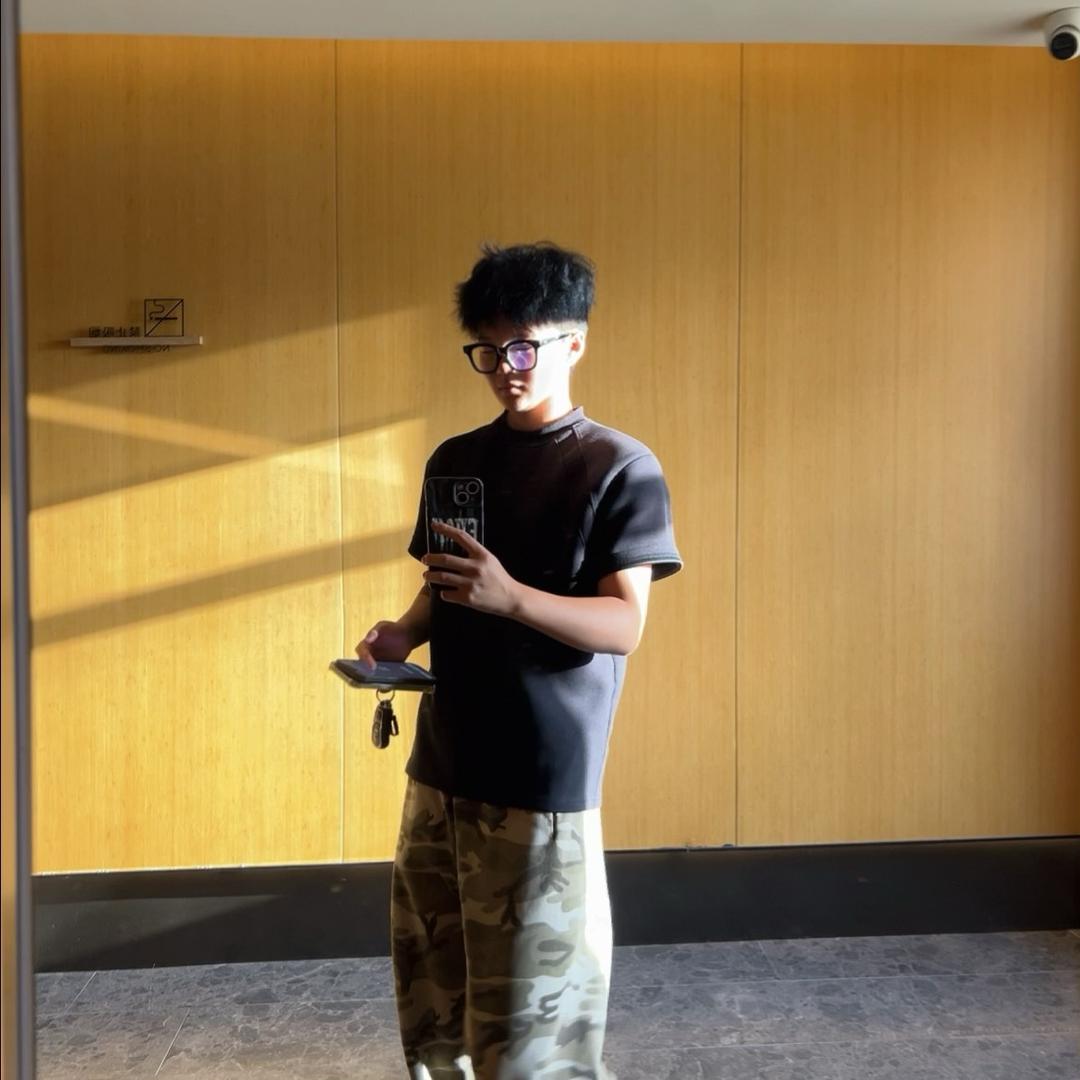 呆呆.