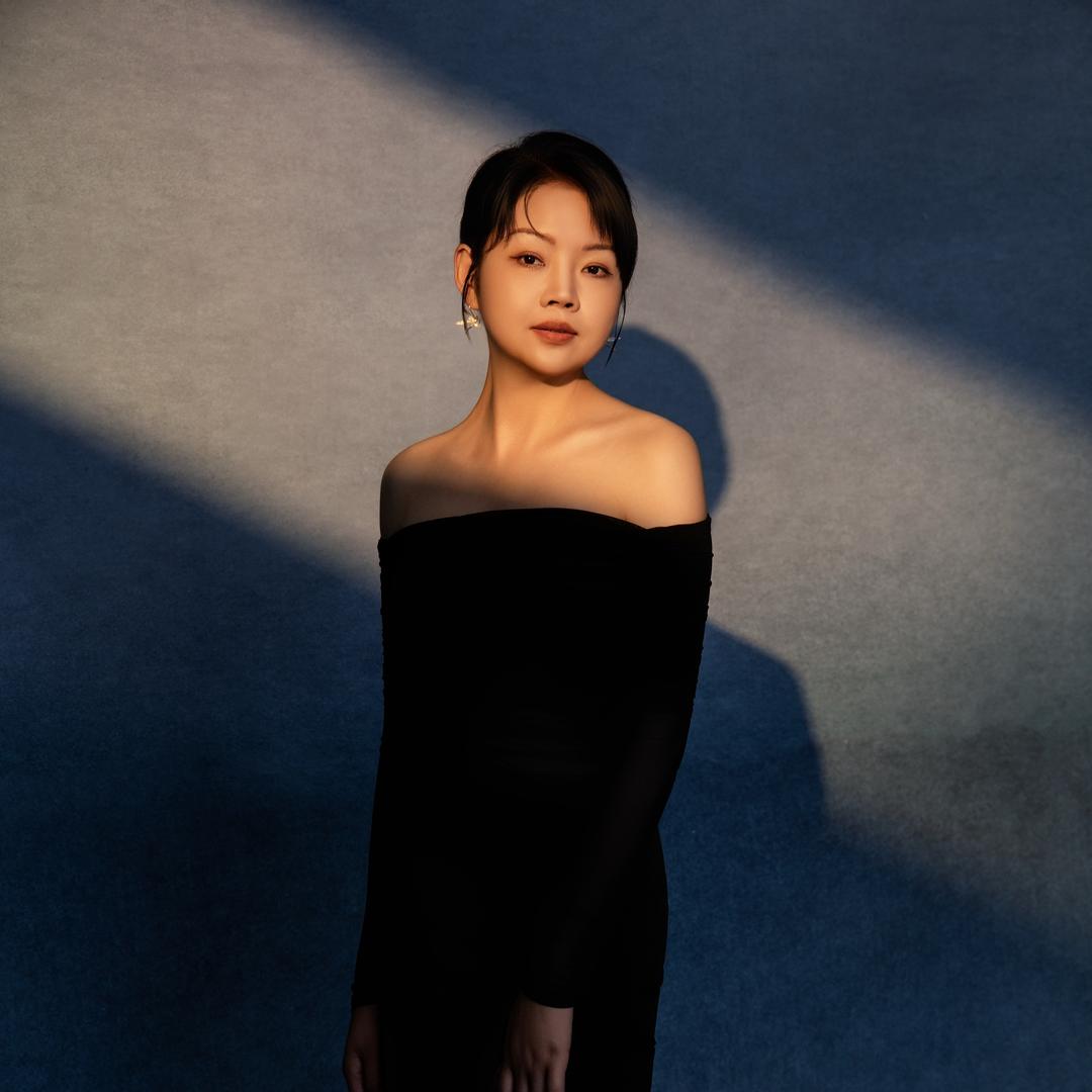 滨江豪宅-大长腿-芳姐（百顺）