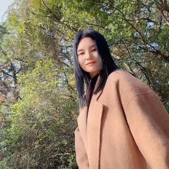 蓝麻旭服装