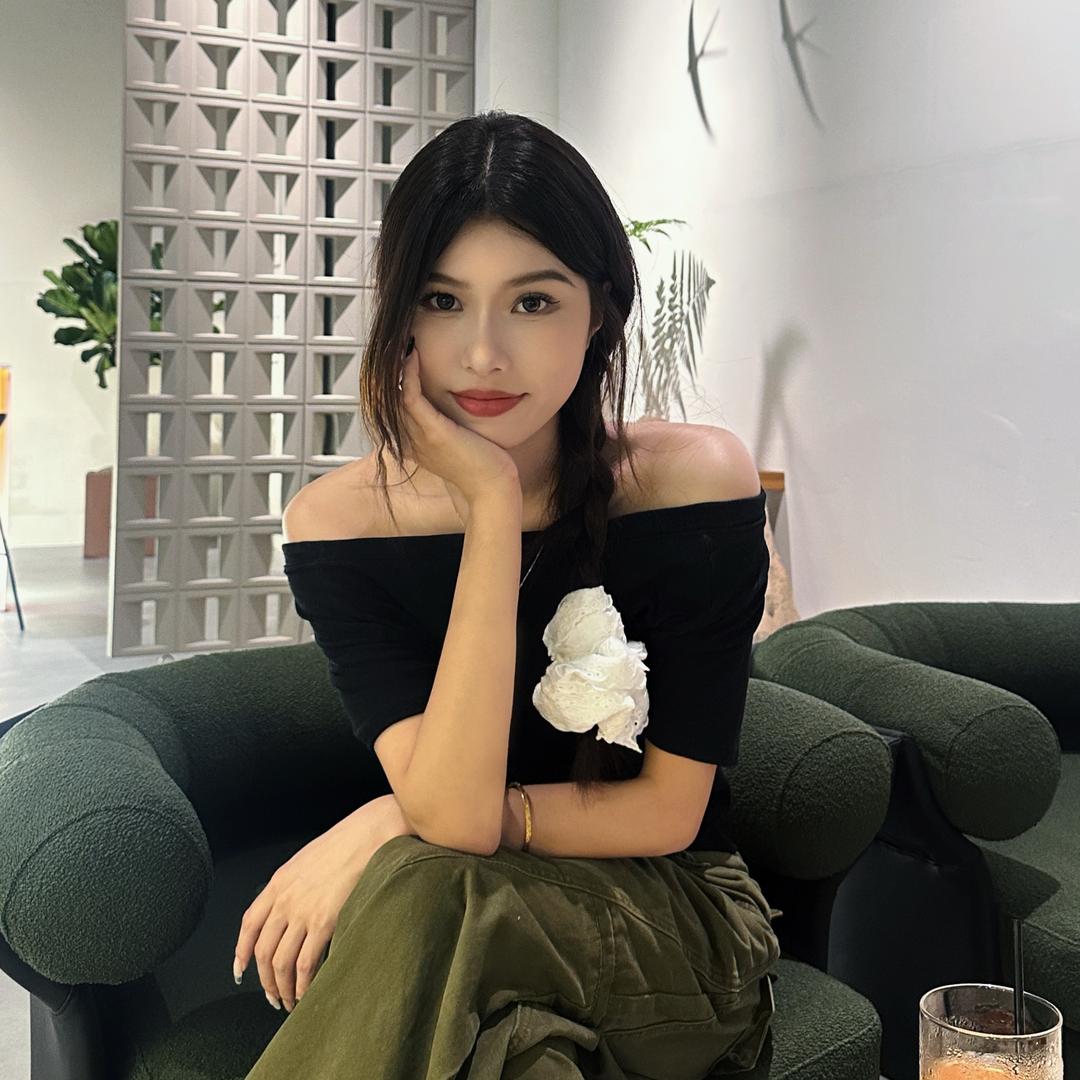 三三