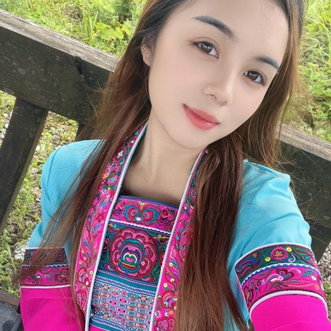 👄石家侗妹