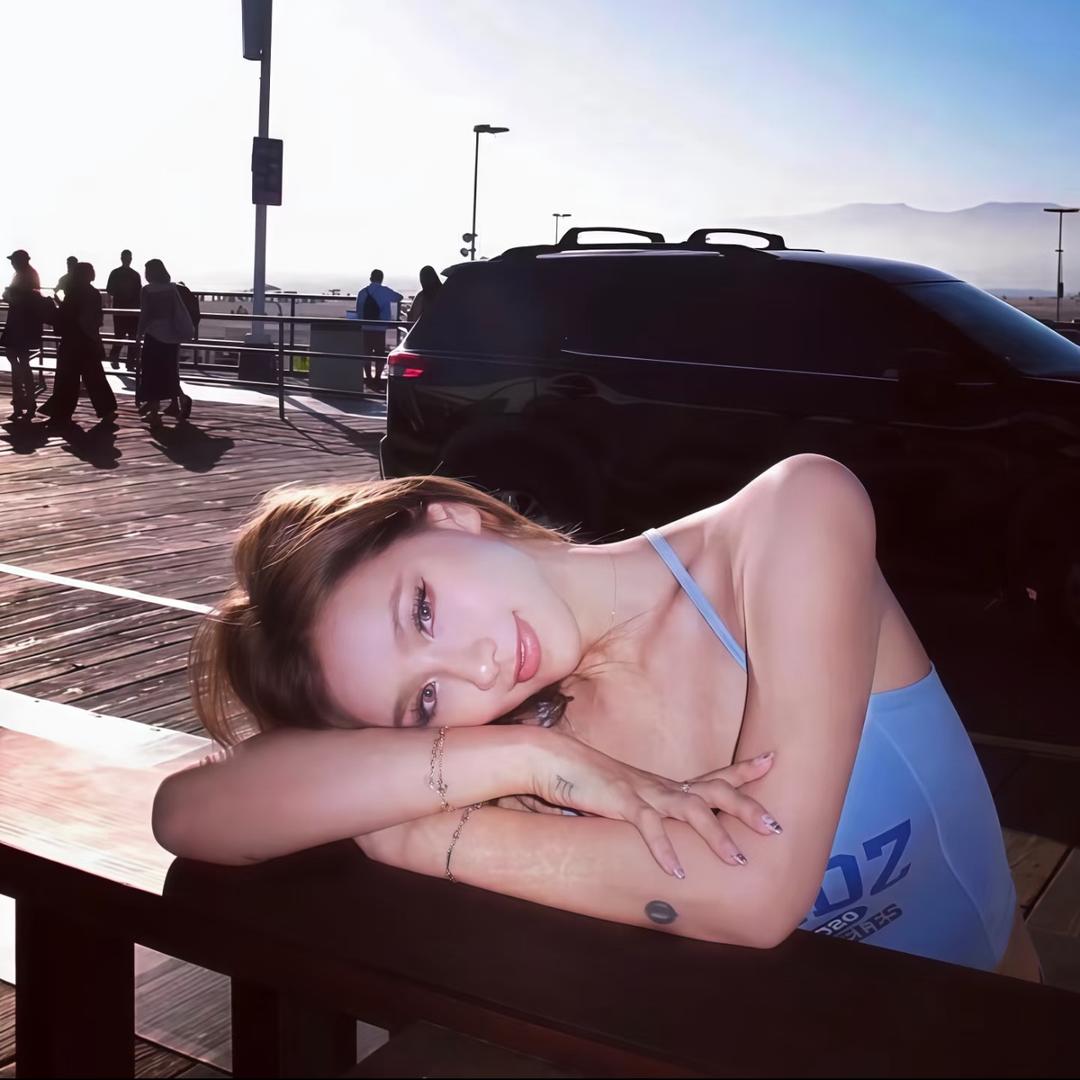 ￴￴￴ ￴￴￴ ￴ ￴ ￴