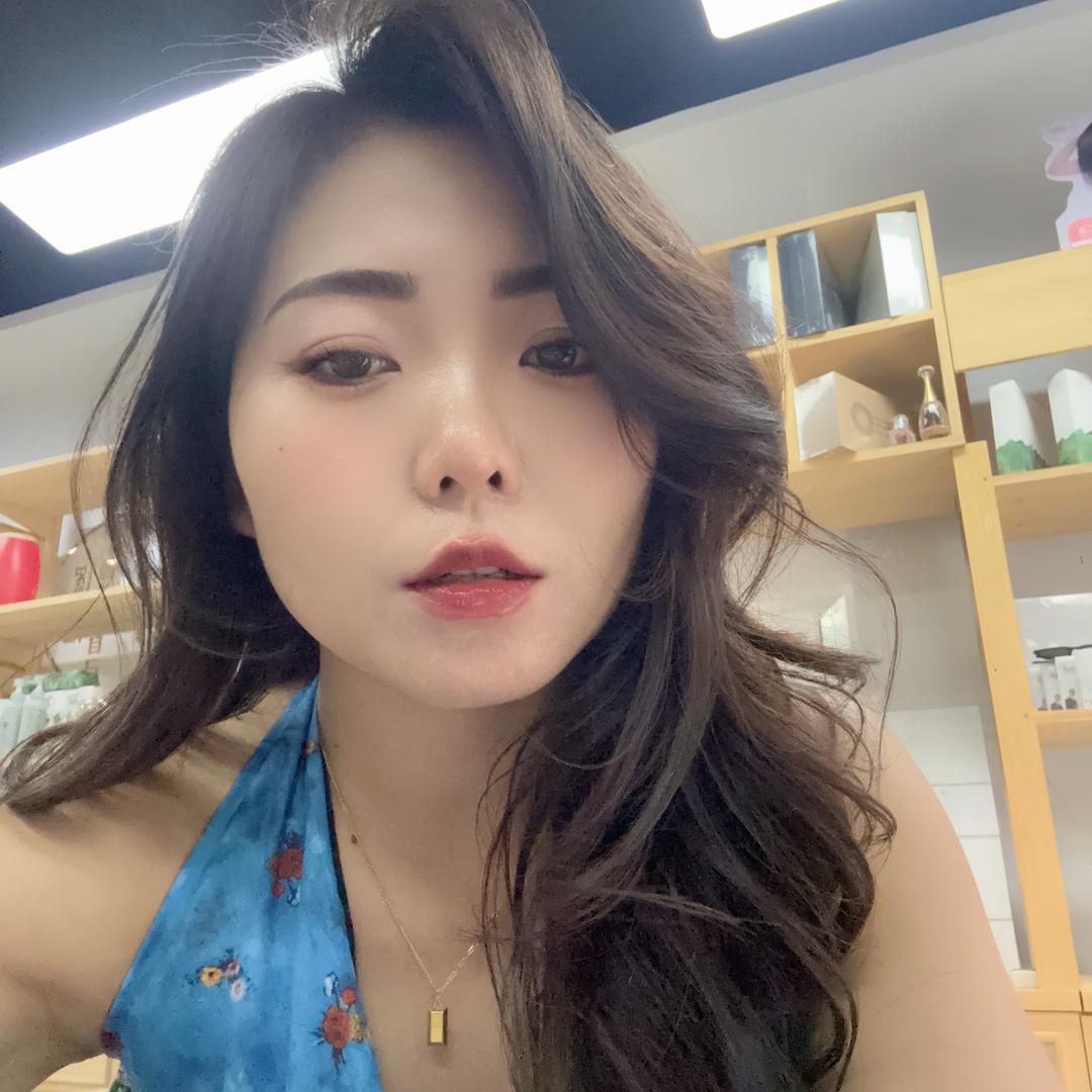 朱、美丽