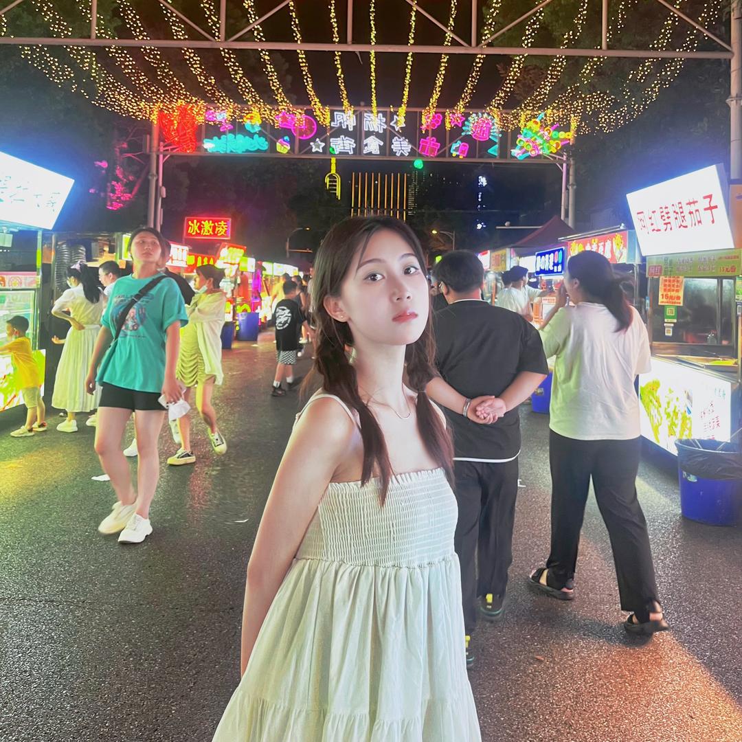 小耳朵兔子