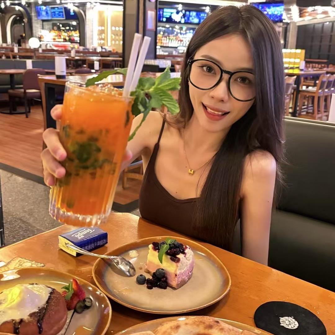 美女的烦恼