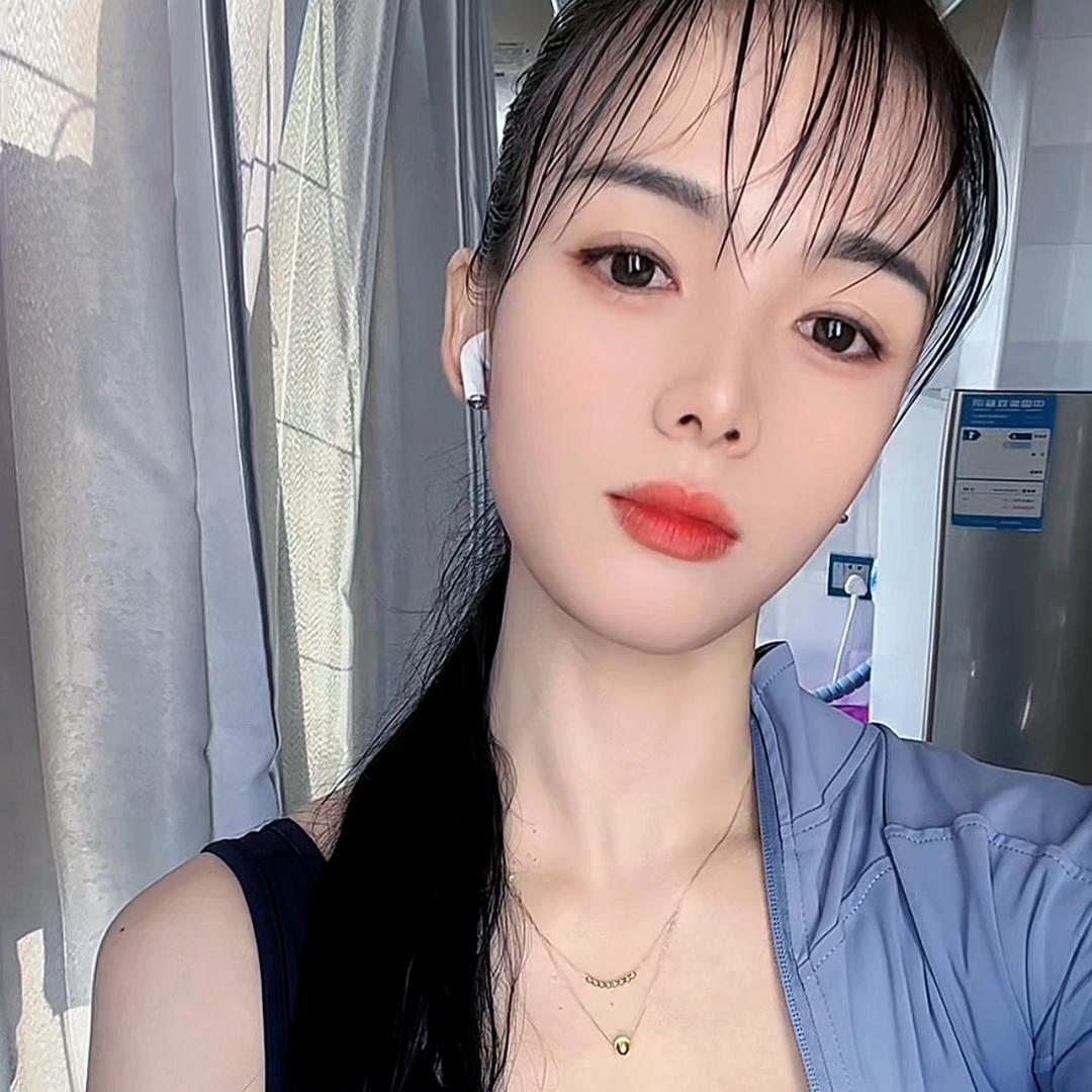 何婷婷💫࿐ོᩚᩚ