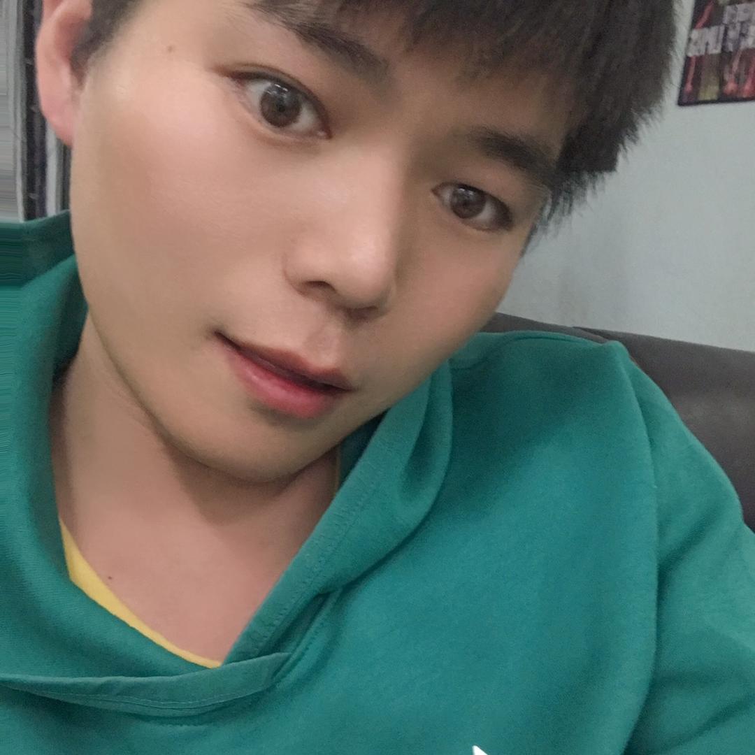 辉辉😜