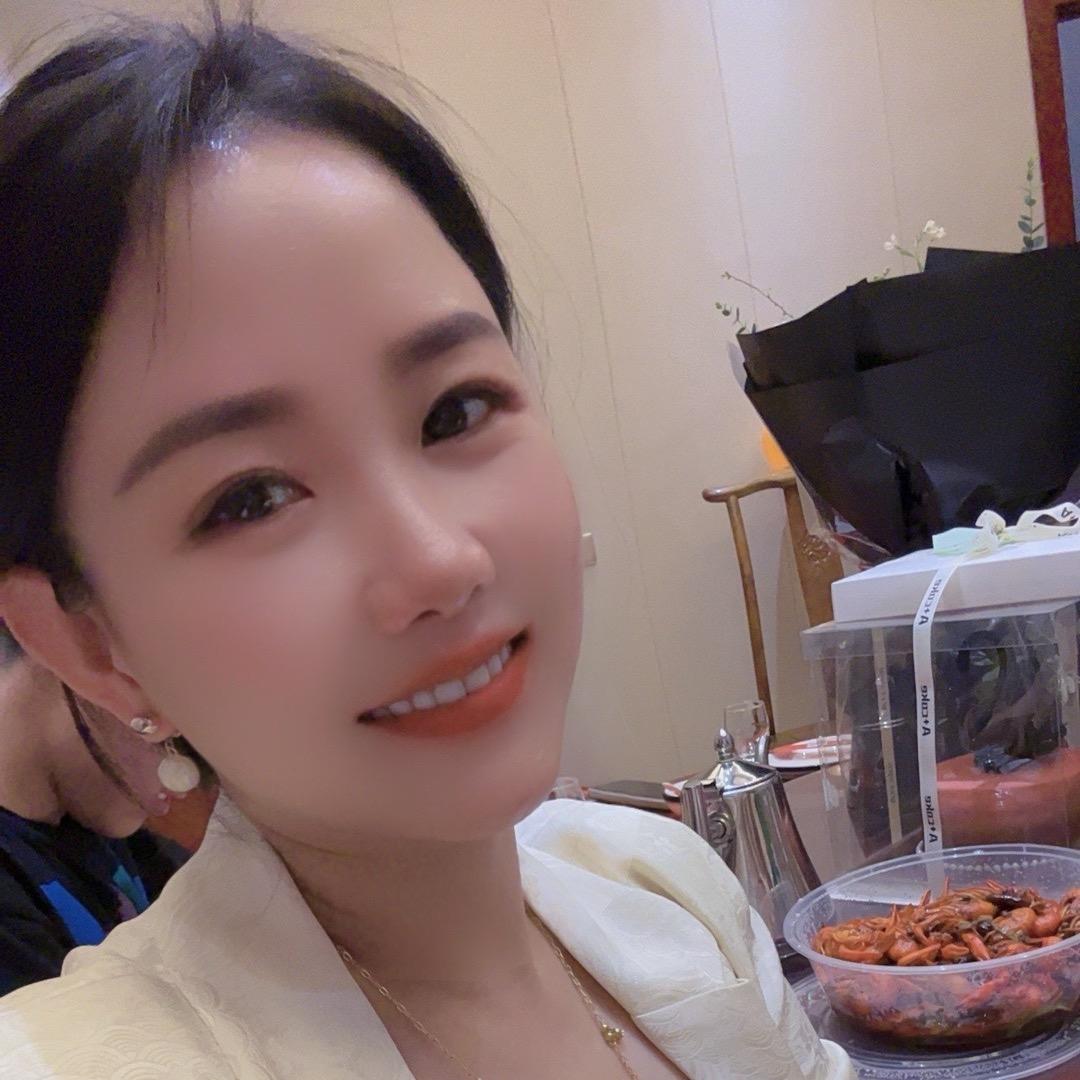 仙姐 美睫美甲 纹绣 （连赞拉黑）