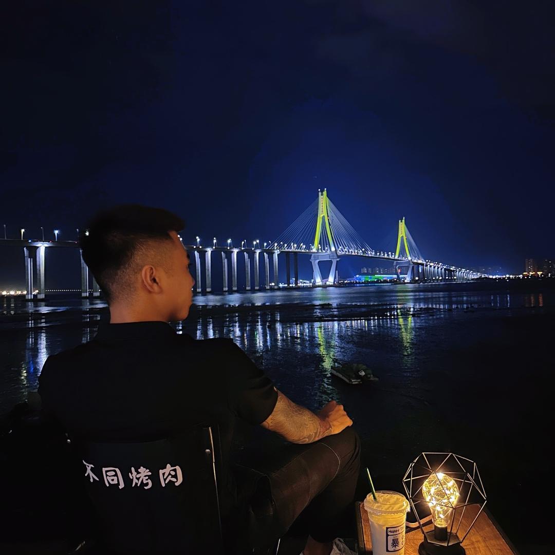 傅先生