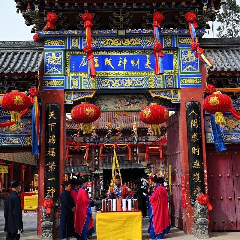 鲲辰造物艺术馆
