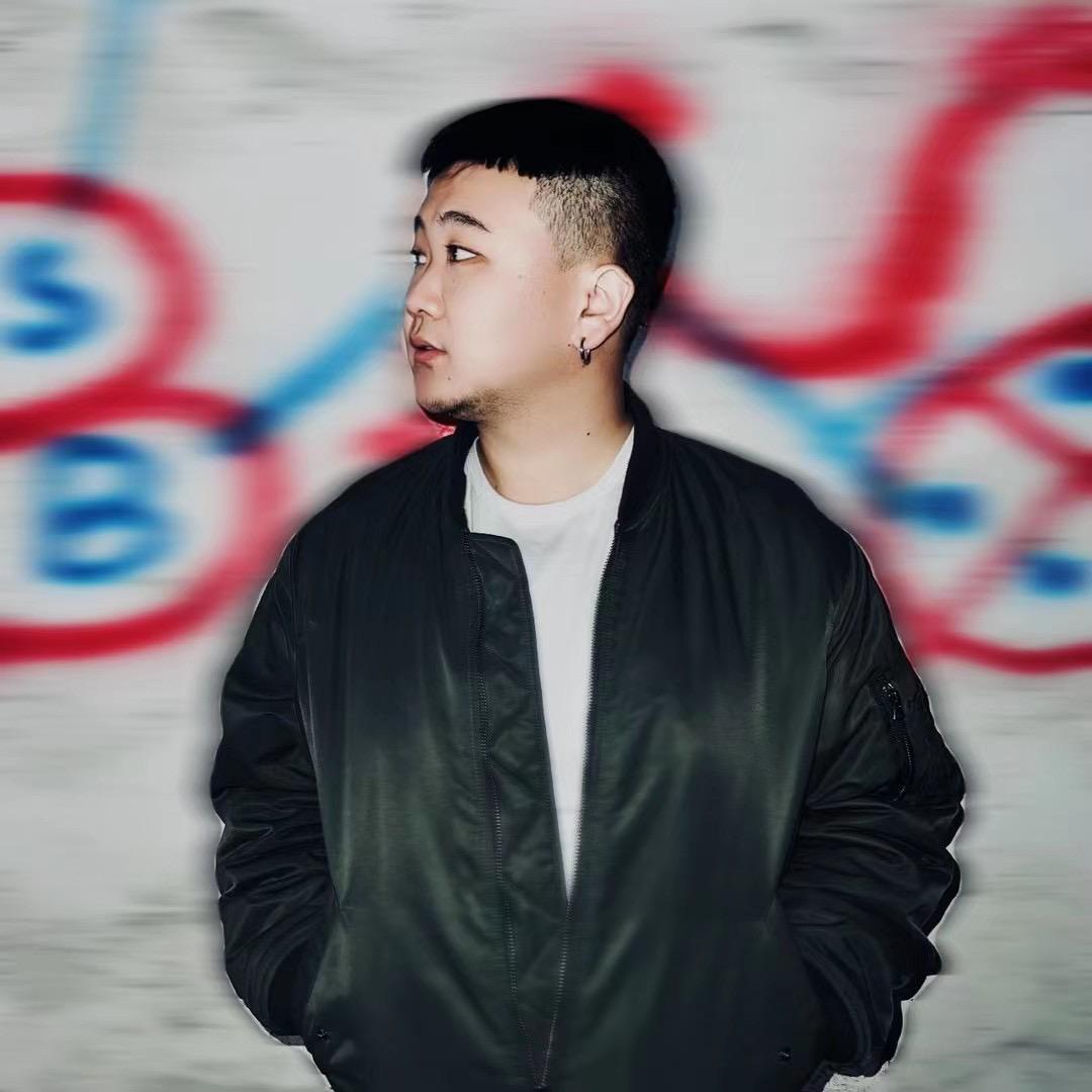 要一个黄昏🎬头像