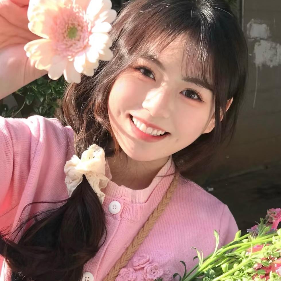 金猪猪˚‧* ♡̷