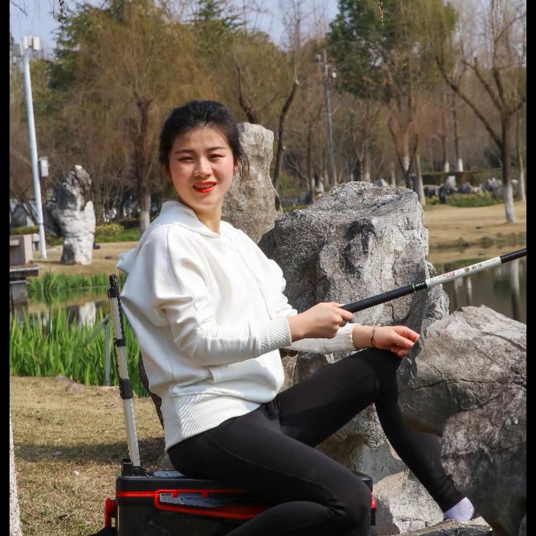 鱼线小师妹