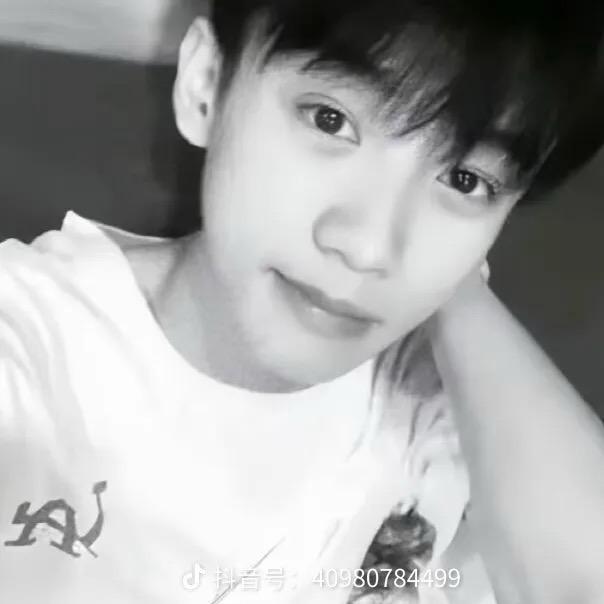 洛麦三太子🕶️