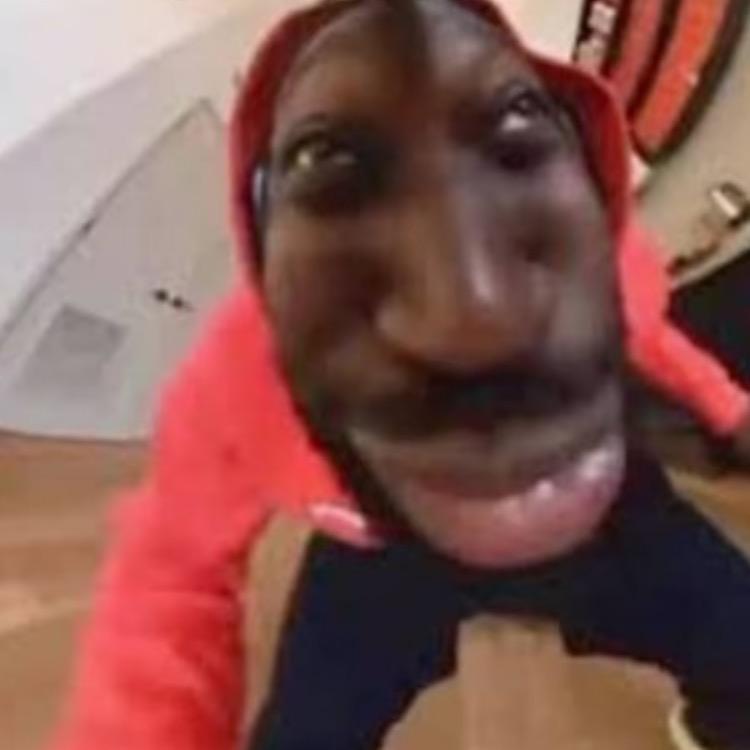 给盲人领到跑步机上说一直走就能到家