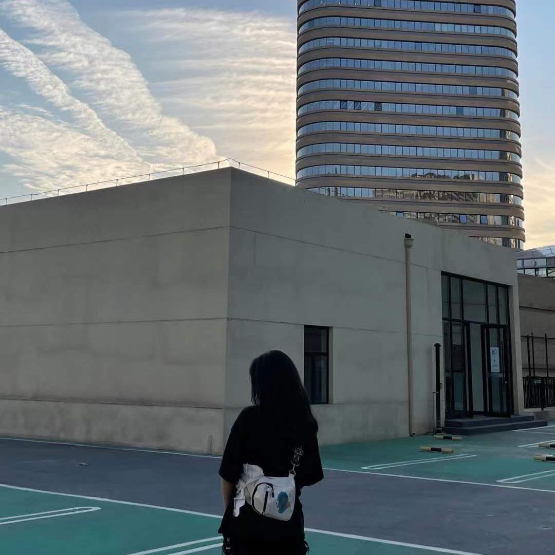 蜡笔小锤 🚶‍♂️