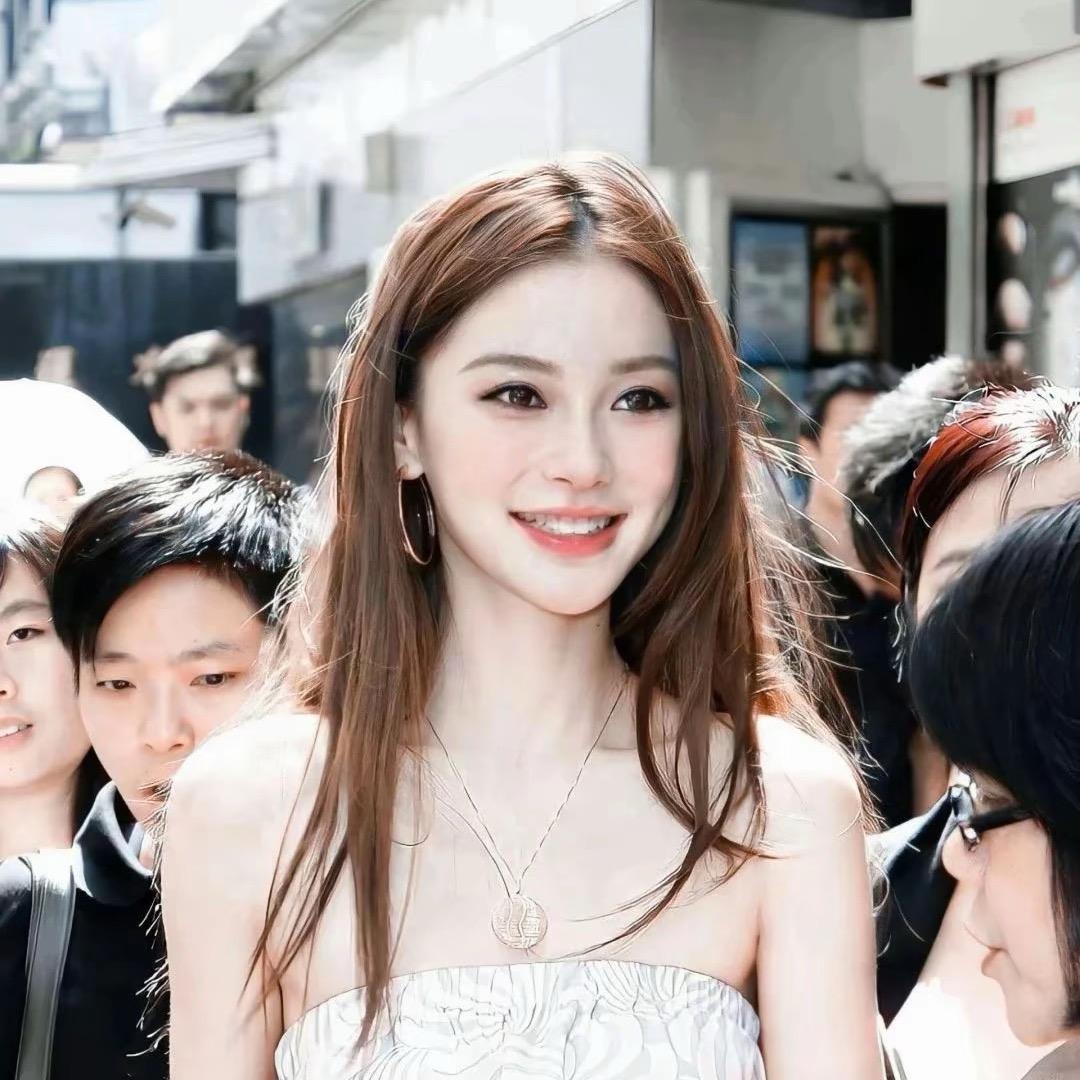 金鱼在吐泡泡🫧