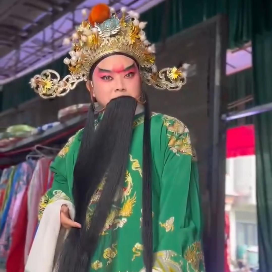 郑州市青年豫剧团团长李涛