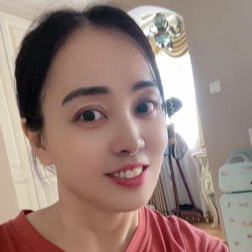 何姐