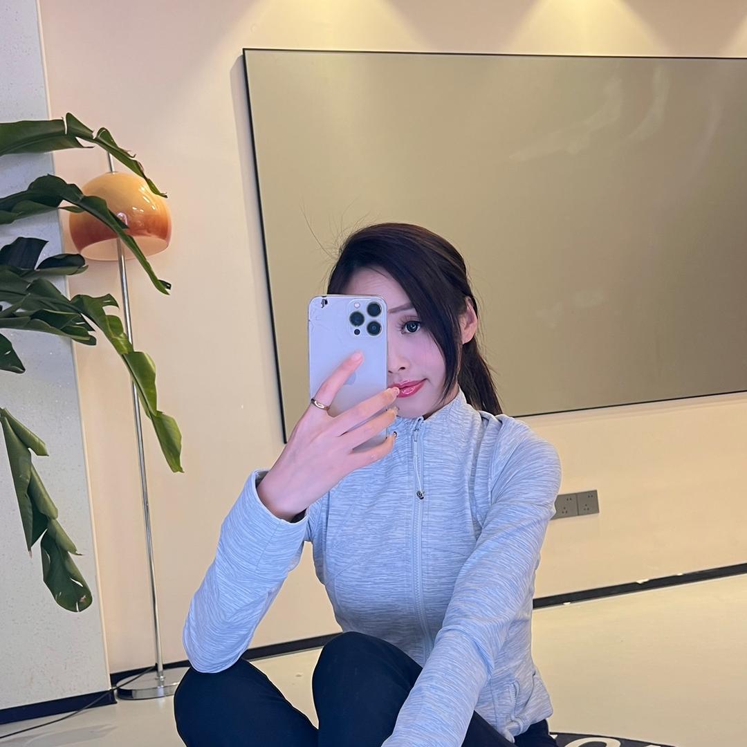 卖衣服的美晨阳
