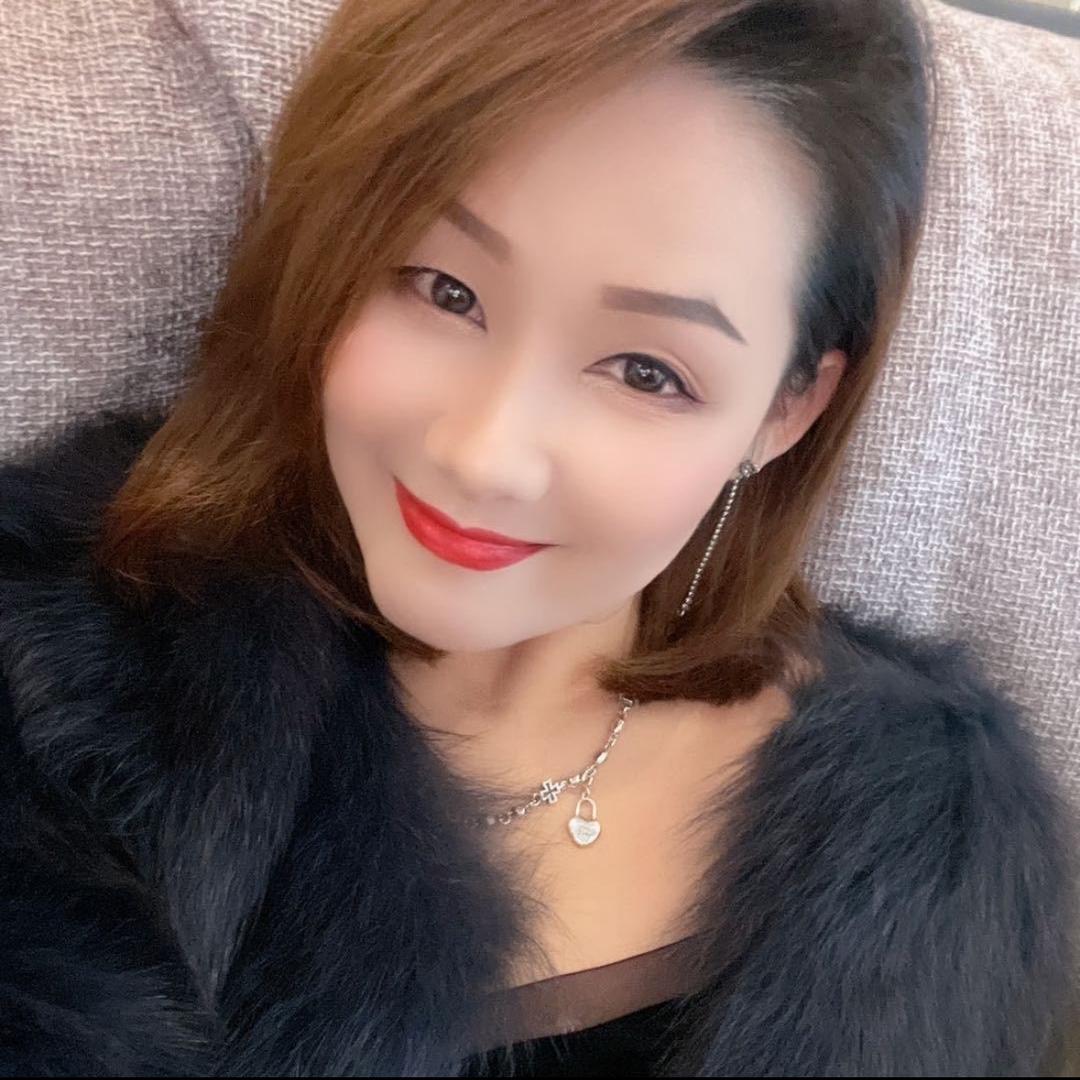 默💅