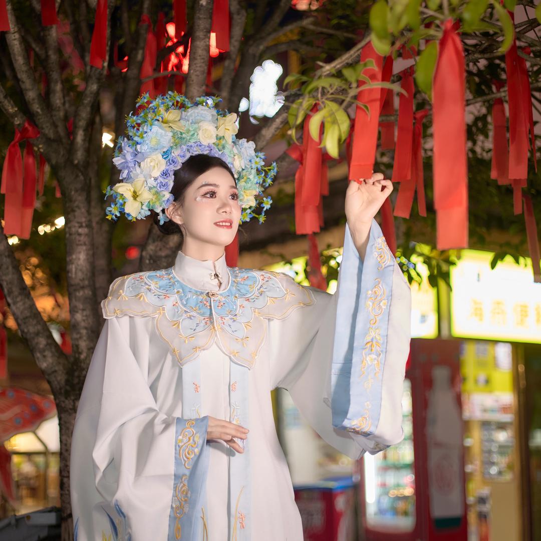 ᥫᩣᩚ糖胡芦💕ꦿꦿ࿐