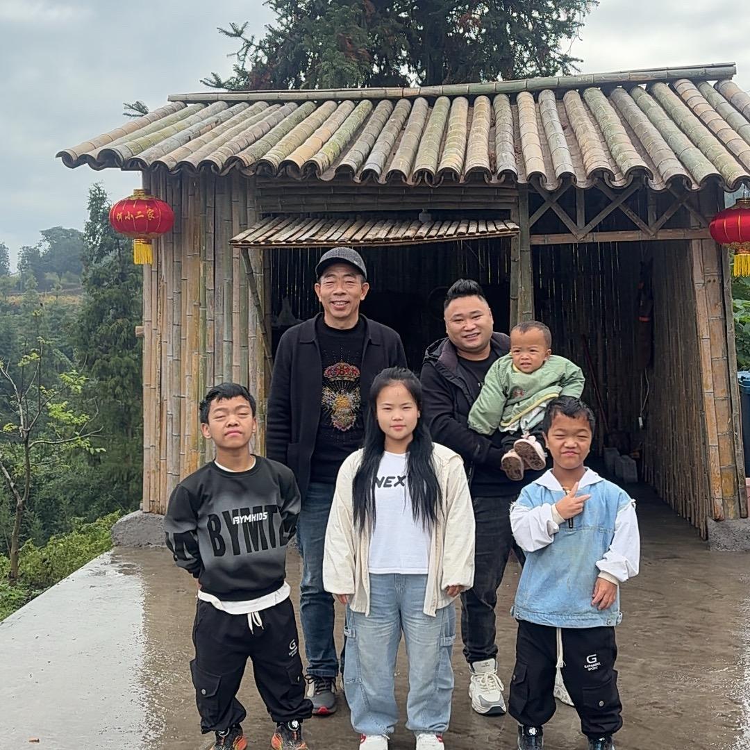 何小二堂哥小金（团播号）团队招人