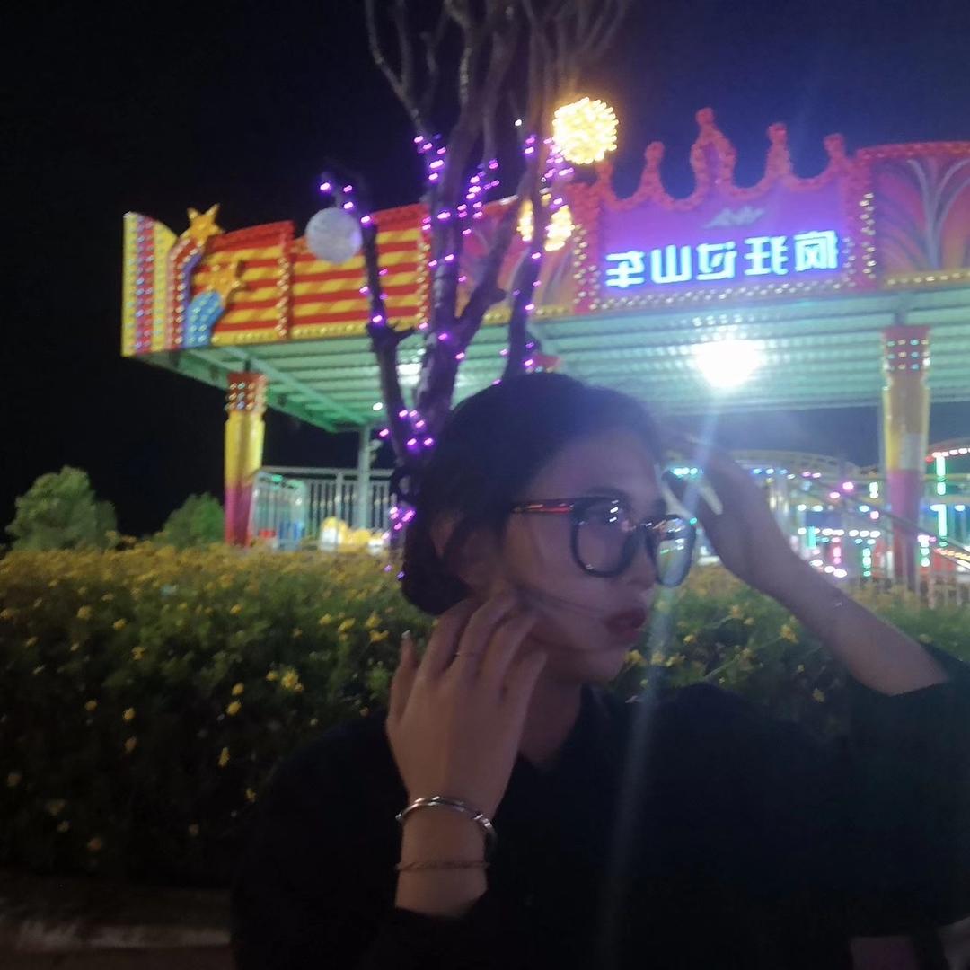聪崽追剧