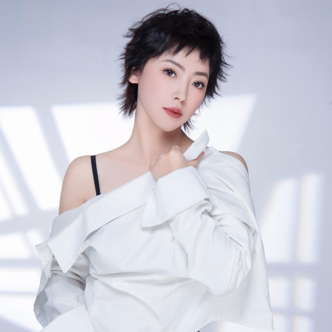 依洛缇身材管理 满满