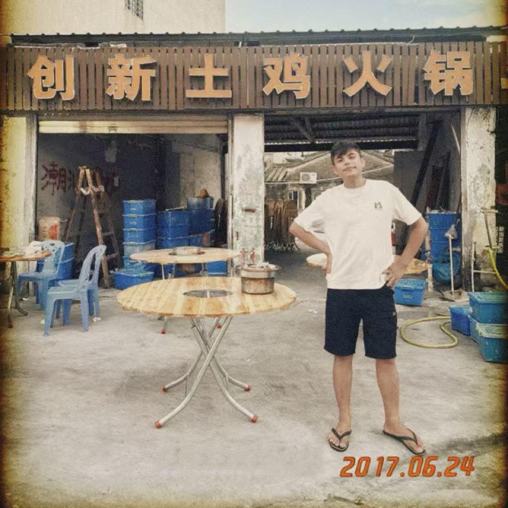 阿杰爱排队