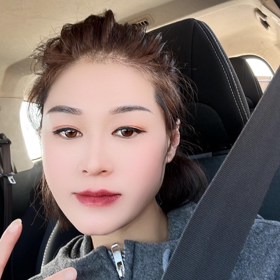 娟子爱穿搭