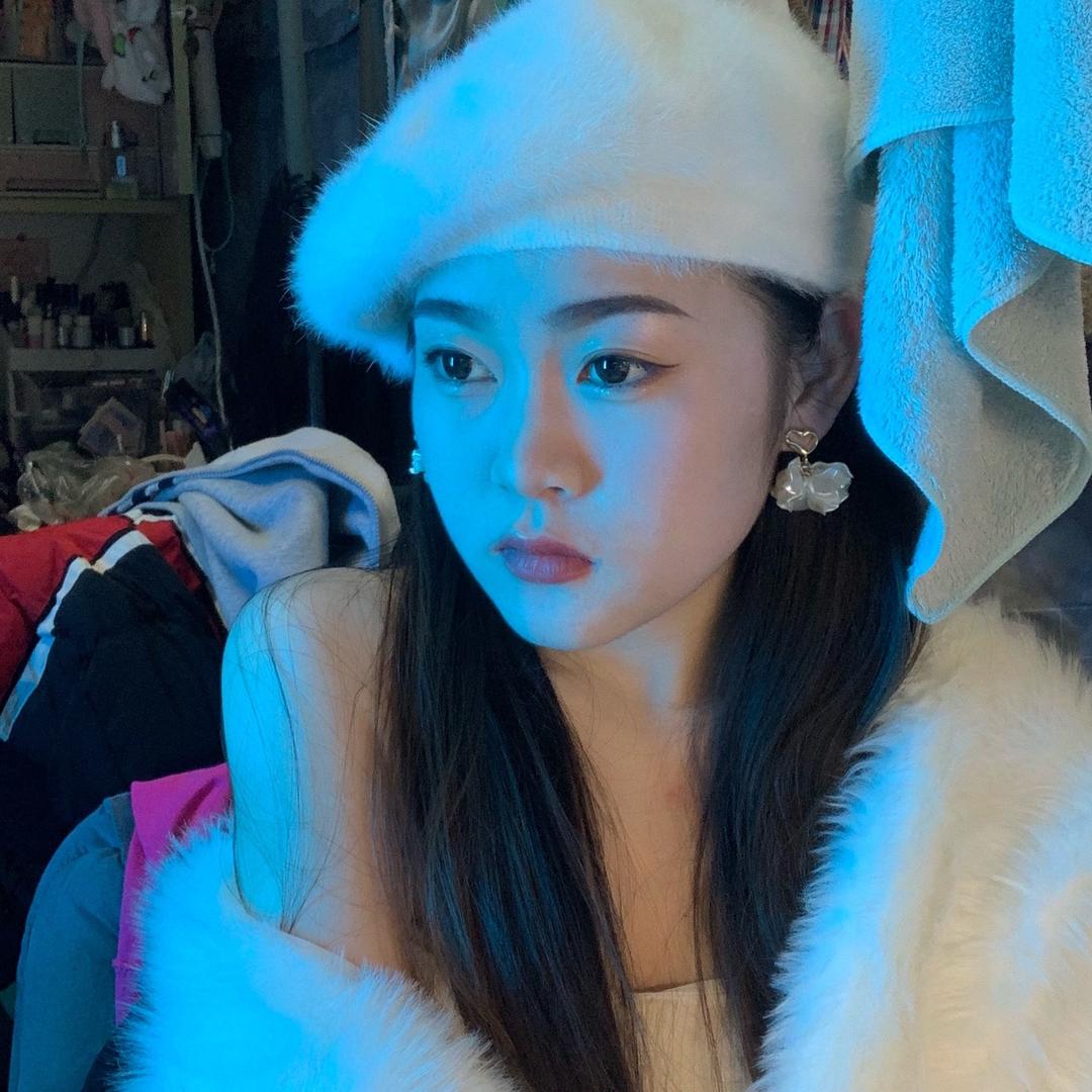 薇薇是个熬夜冠军-