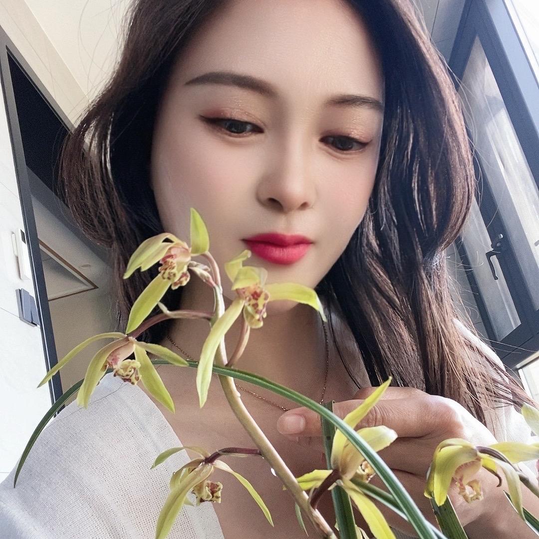 香香兰花直播间