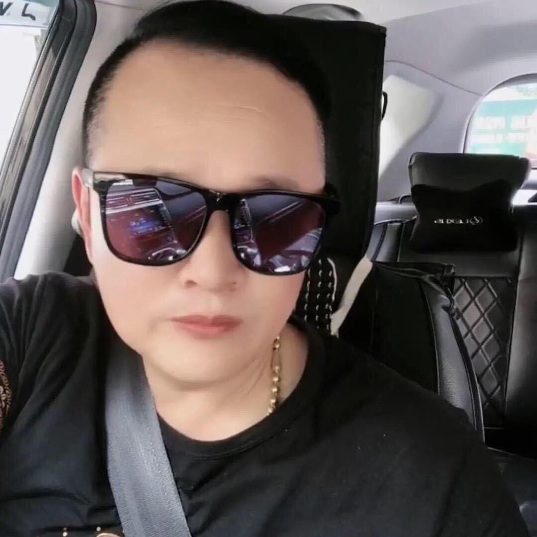 阜宁阿丁精品二手车