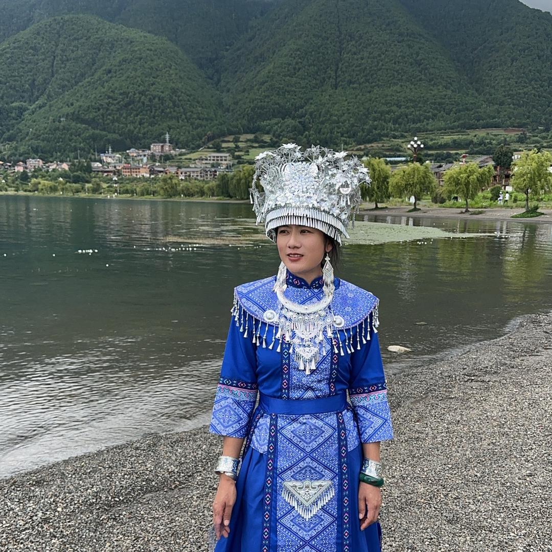 荣华米线荣将
