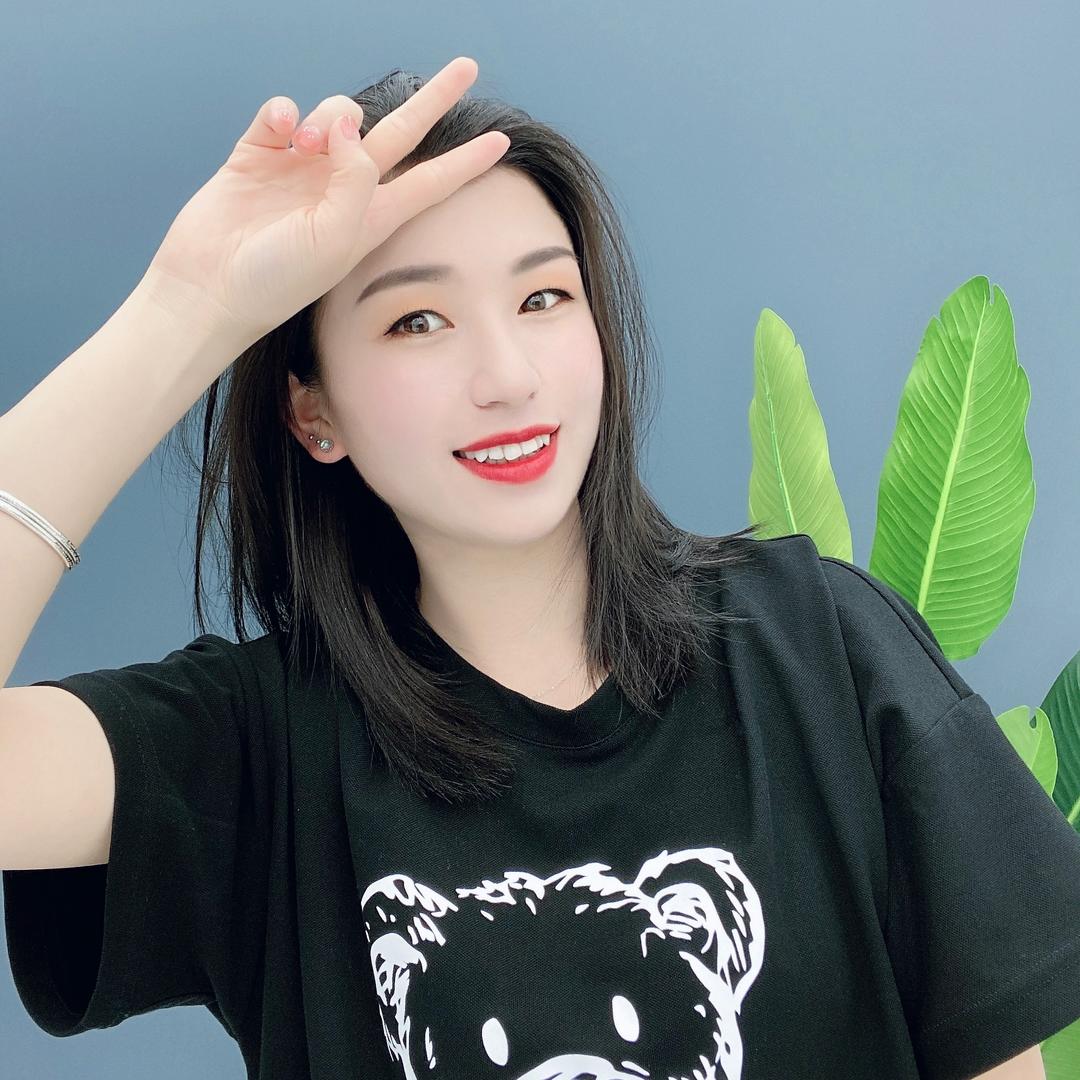 衣丫服装穿搭