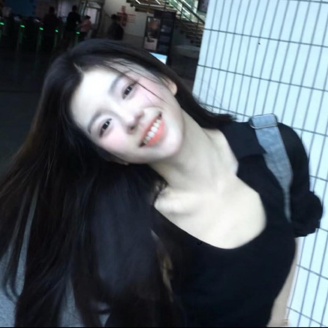 是小静呀(>_<)