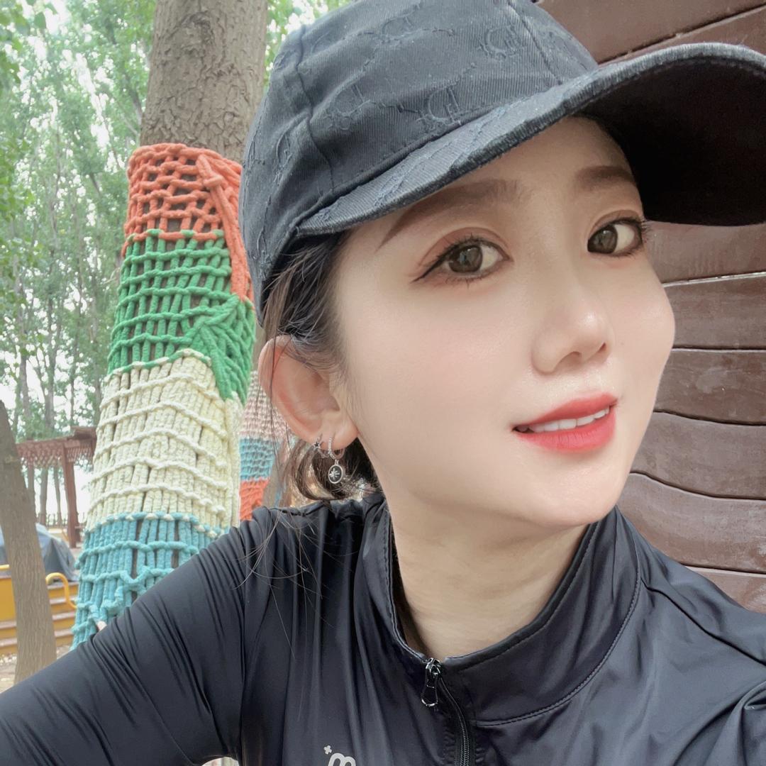 @💋💋逗  比🌶卷  卷 🥳🍾