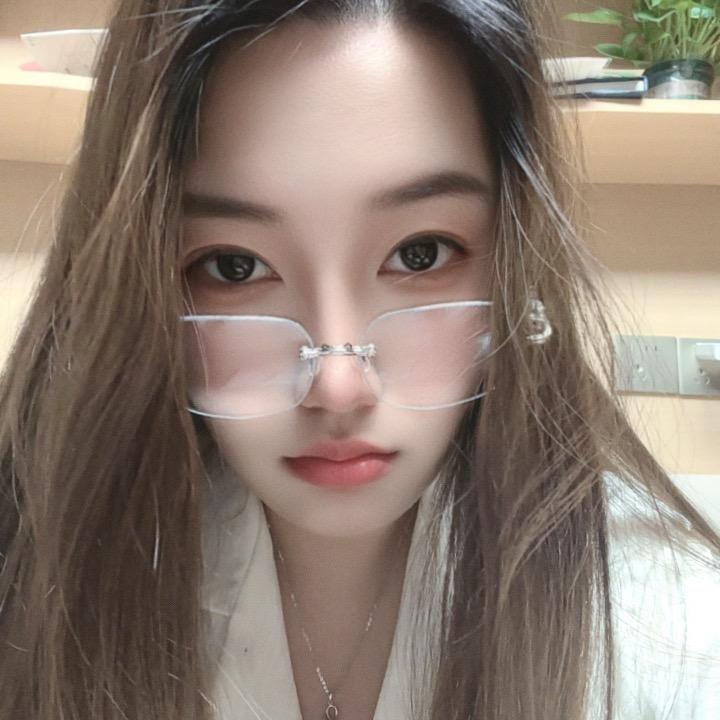 现女友