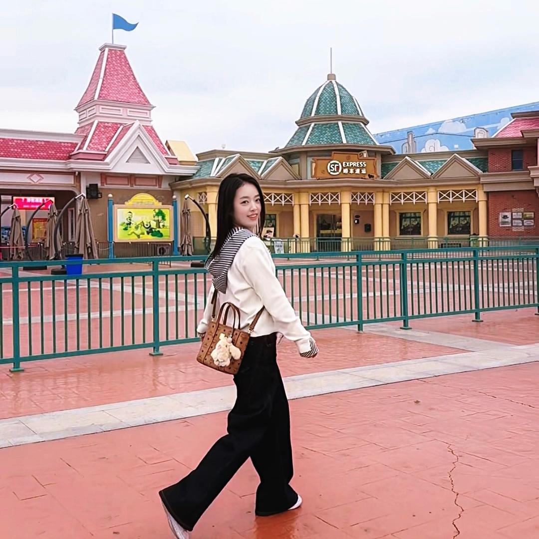 @. 纪雪萍儿 ☘️