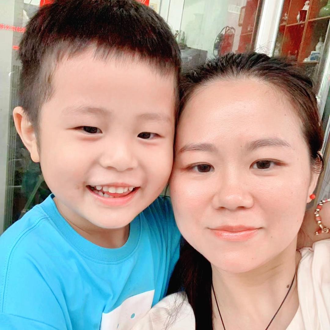 小淘气兄妹