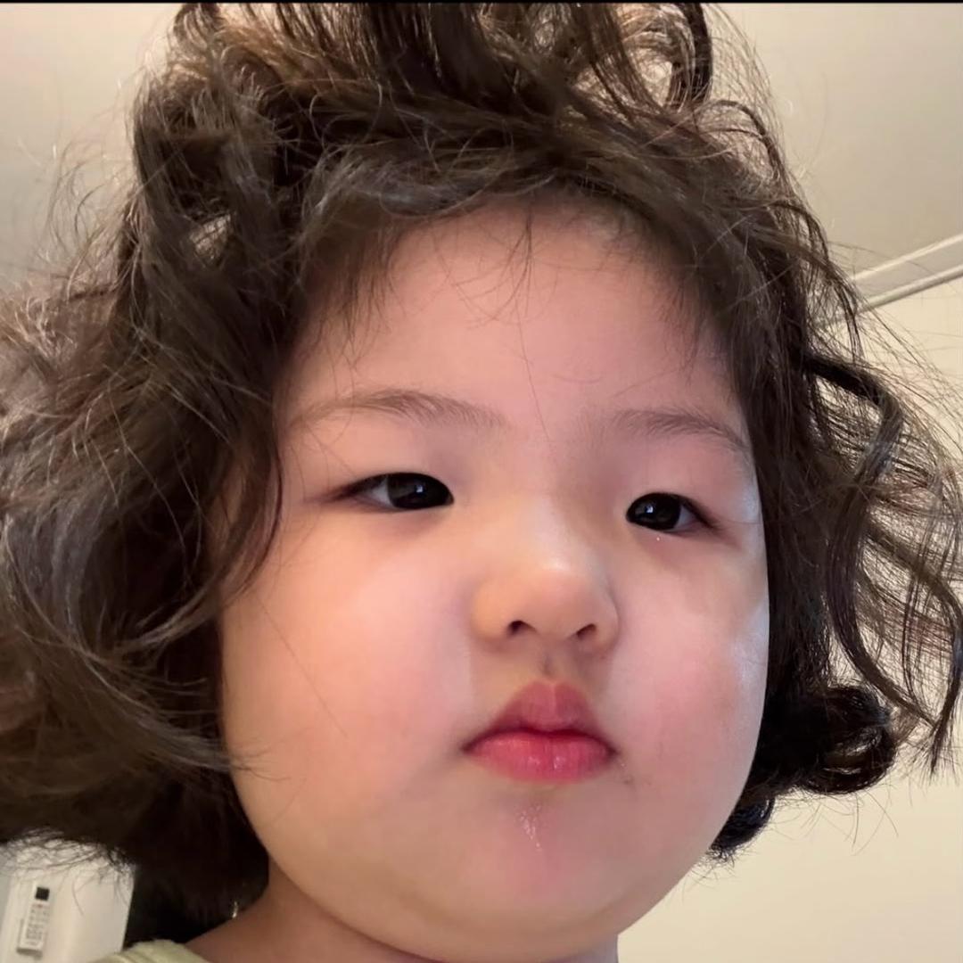 卖女孩的小火柴